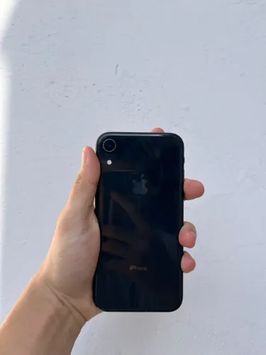 iPhone XR 64GB impecável