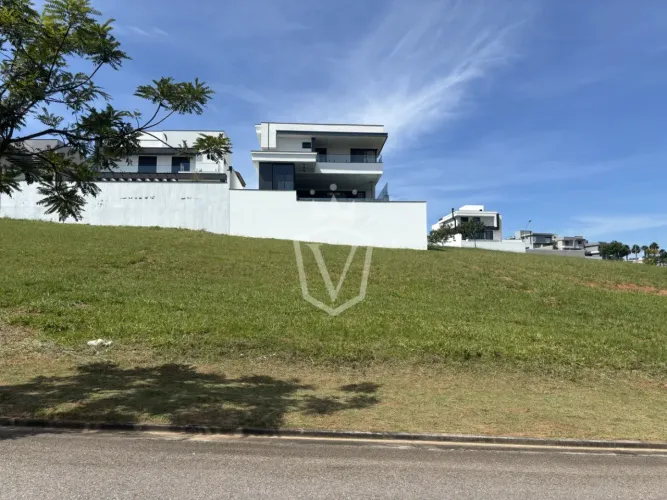 Terreno à Venda no Condomínio Alphaville 1, Jundiaí-SP