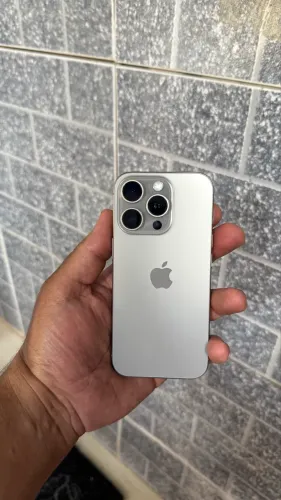 iPhone 16 pro 256gb muito novo!