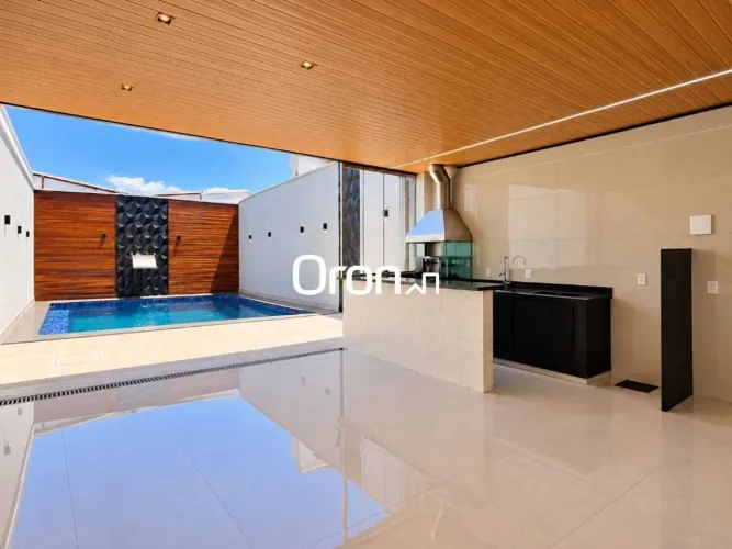 Sobrado com 4 dormitórios à venda, 250 m² por R$ 970.000,00 - Jardim Planalto - Goiânia/GO