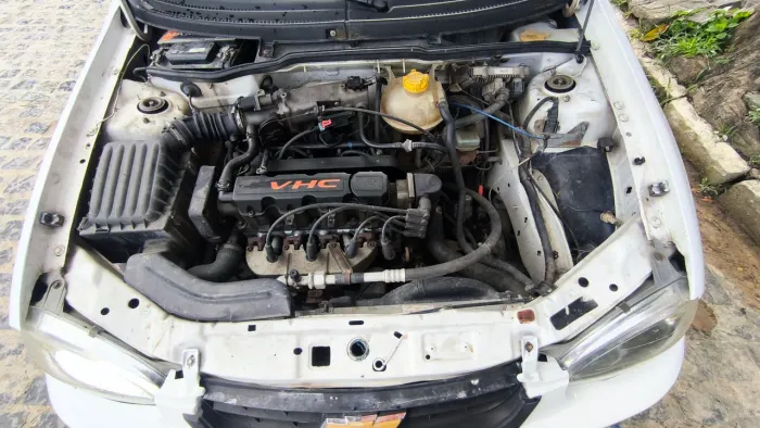 Chevrolet Corsa Sedan 1.0 MPFI 8V 71cv 4P 2004
