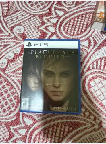 A Plague Tale: Requiem PS5 mídia física em excelente estado!