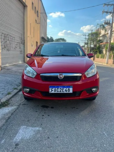Fiat Grand Siena Essence Dual. 1.6 Flex 16V 2013