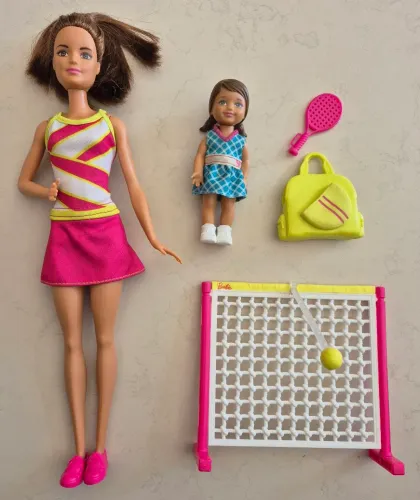 Barbie Kit de Esportes Professora de Tênis - Mattel, 2016