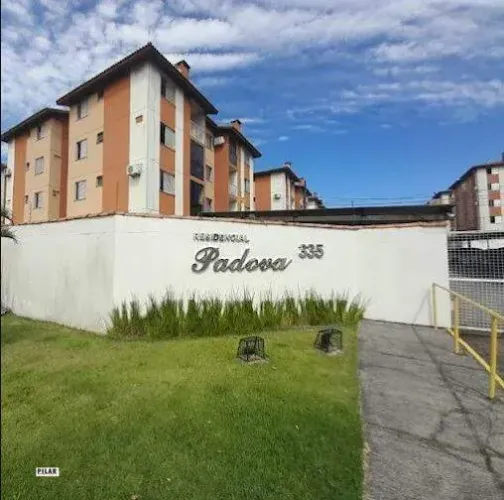 Apartamento de 02 dormitórios Semi Mobiliado no Bairro Santo Antônio