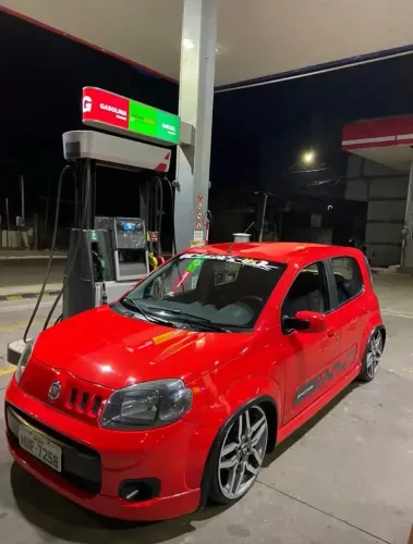 Fiat Uno Sporting 1.4 EVO Fire Flex 8V 4P 2012