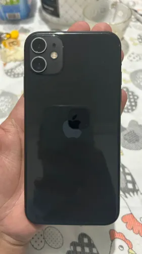 iPhone 11 e IPhone 8 Plus