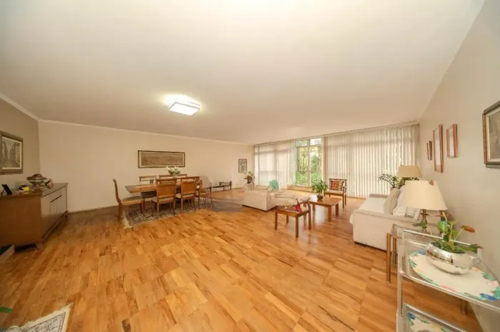 Apartamento à Venda - Bela Vista, 3 Quartos, 290 m2