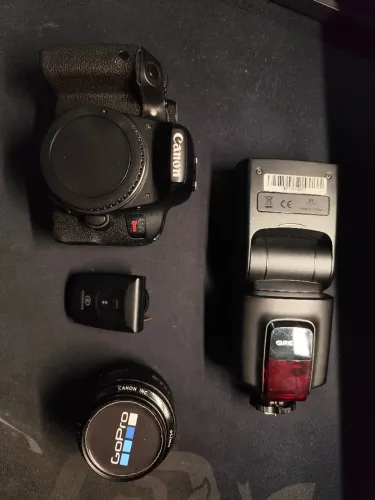 Camera T7i + 50mm fullframe alto foco + flash e rádio