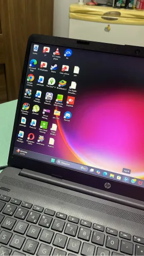 Notebook HP i3 12ª geração 8GB RAM SSD 240GB Muito rápido