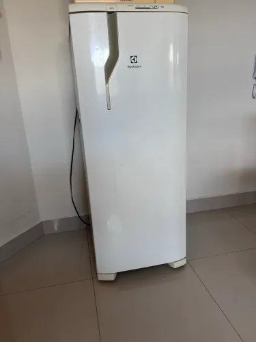 Geladeira Electrolux