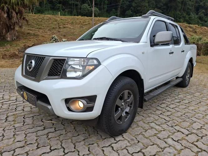 Nissan Frontier SV At.cd 4X4 2.5 TB Diesel Mec. 2015