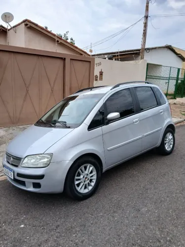 Fiat Idea ELX 1.4 MPI Fire Flex 8V 5P 2009