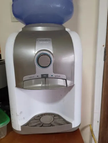 Bebedouro Esmaltec Gelágua EGM30 Mesa (A Compressor / 220V) ? Gela Muito