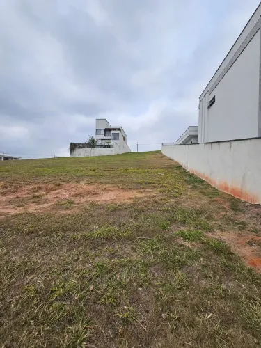 VENDO TERRENO NO TERRAS COM 401M, COM LEVE ACLIVE E VISTA SERRA DO MAR, NA FASE II, PARTE 