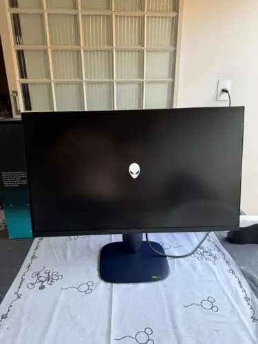 Monitor Dell Alienware 27" AW2725DM