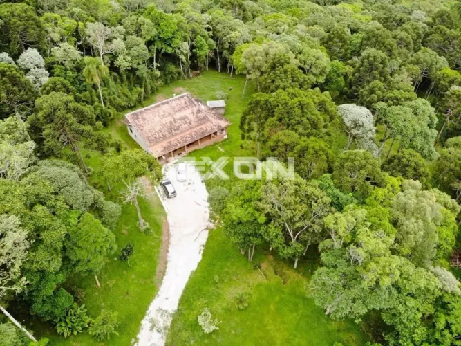 Chácara à venda em Campo Largo com 24.200m² | 2 Quartos, Suíte