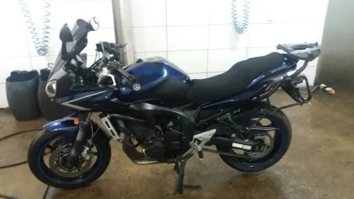 Moto perfeita, inteira, ótima!!
