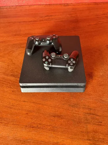 Vendo ps4 slim