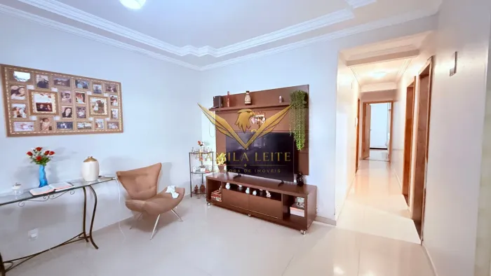 Casa 3 Quartos com Suíte na QR 118 Samambaia Sul - 150 m² - Próximo ao metrô