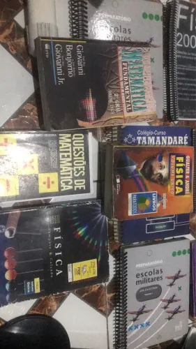 Vendo livros para concurso militares e vestibular