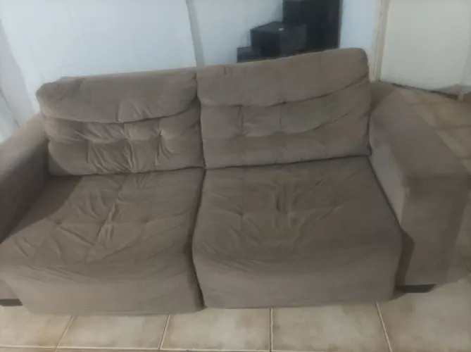 Vendo sofá cama usando maís em perfeito estado de conservação para u