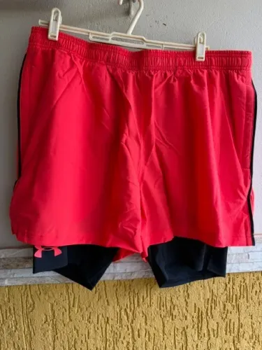 SHORTS DE CORRIDA UNDER ARMOUR - TAMANHO: GG