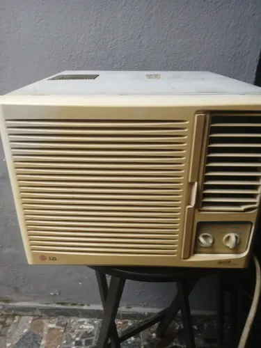 Ar-condicionado de Janela 10.000 btus. 