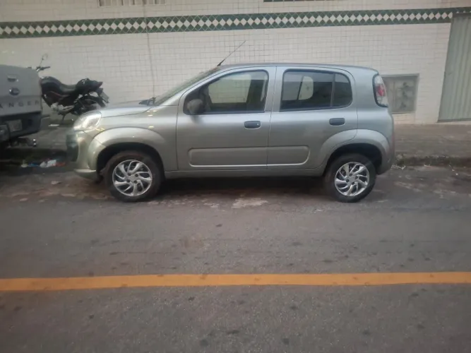 Fiat Uno Attractive 1.0 Flex 6V 5P 2017