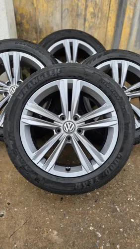 Jogo de Rodas Originais Jetta R-Line - Aro 17 (5x112) + Pneus