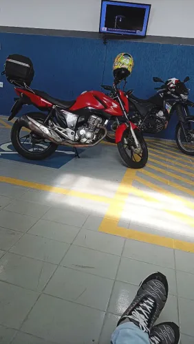 Vende-se está moto Honda fan 160 ano 2020 modelo 2021