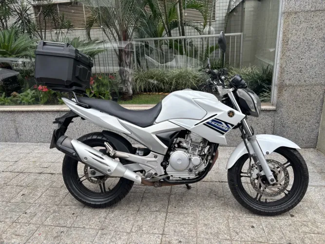 Yamaha YS 250 Fazer 2014