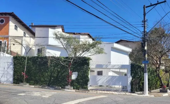 Sobrado no Jardim Adalgisa para venda