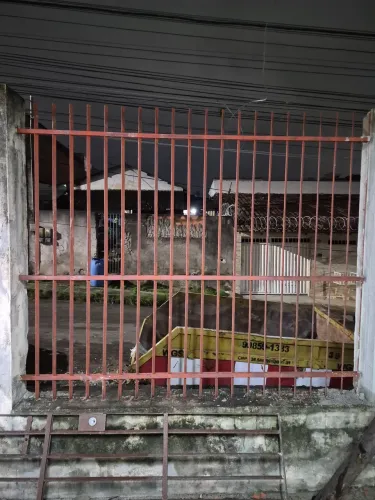 Portão e grade de ferro