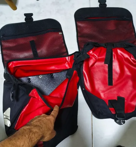 Alforjes Axiom Stormfront 33L Impermeáveis para Bike