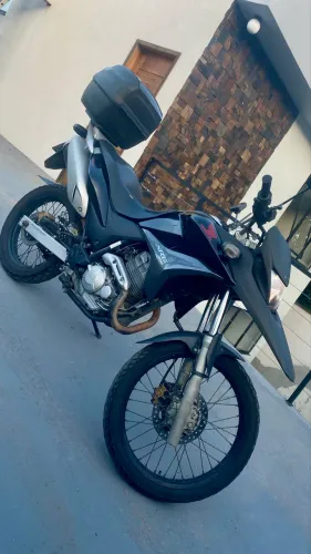 XRE 300 2011