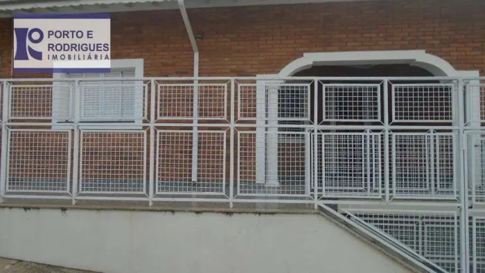 Casa com 3 dormitórios para alugar, 100 m² por R$ 2.590,00/mês - Vila Lemos - Campinas/SP