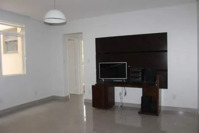 (18500) para aluguel - Apartamento com 2 quartos, 1 vaga, no Lagoinha