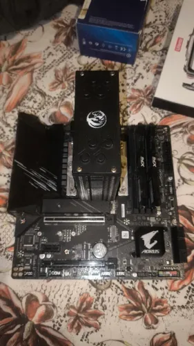 Kit Processador I5 10400f + 2x8GB Ram ddr4 (16Gb) + Air cooler + Placa mãe
