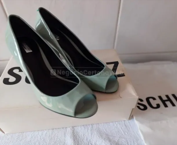 Sapato Schutz Peep Toe