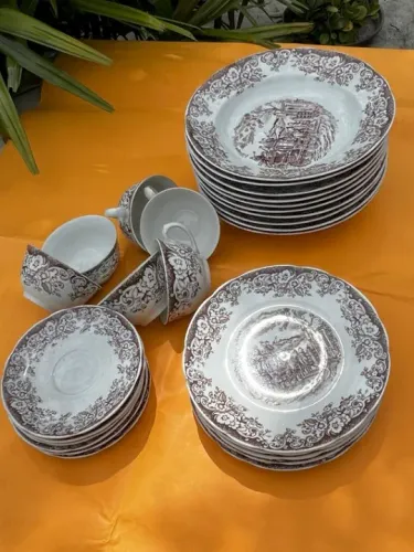 Porcelanas Real- Izabel DEC0450 (Pratos Fdos, Sobremesa e Xícaras) - juntos ou separados