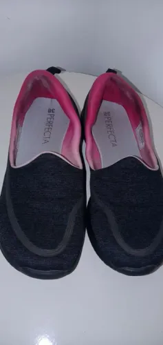 Tênis Olympikus slip on ( modelo: Sunna) Tam.37. Usado.