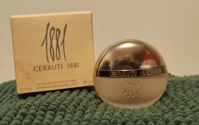 1881 Perfume by Nino Cerruti, 1,0 oz / 30ml Eau De Toilette Spray Importado