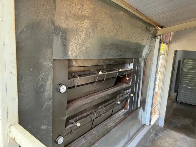 FORNO A GÁS OU LENHA EM INOX - 2 Câmaras para até 9 assadeiras cada!