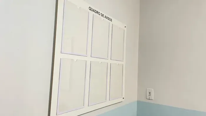 Quadro de avisos acrílico e mdf 1 mes de uso