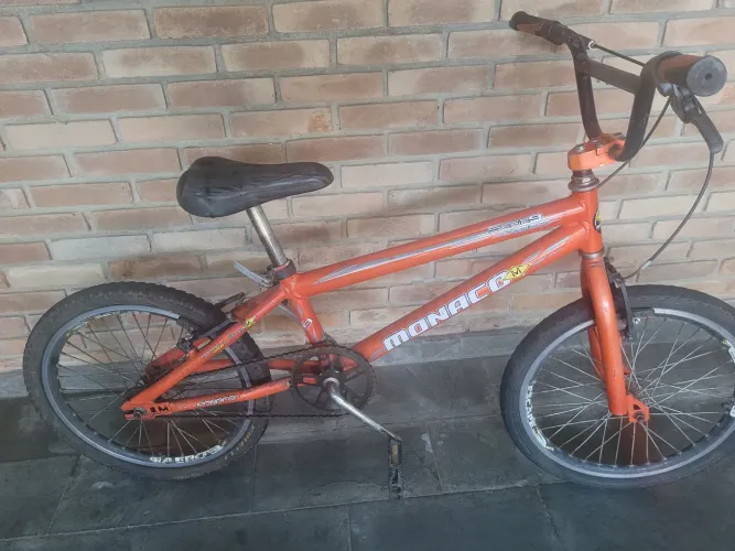 BICICLETA MONARK aro 20, usada.