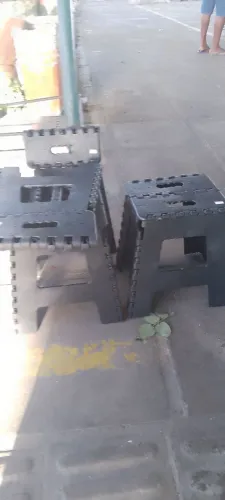 Banquinho desmontável