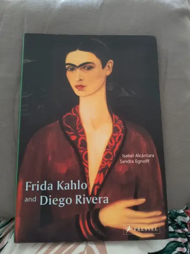 Frida Kahlo e Diego Rivera - Livro Isabel Alcantara