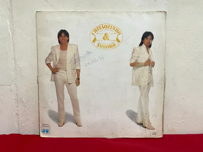 Disco de Vinil Chitãozinho e Xororó Coração Quebrado