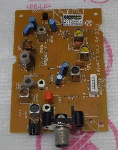 módulo de rádio AM/FM, especificamente o modelo Philips FWC505.